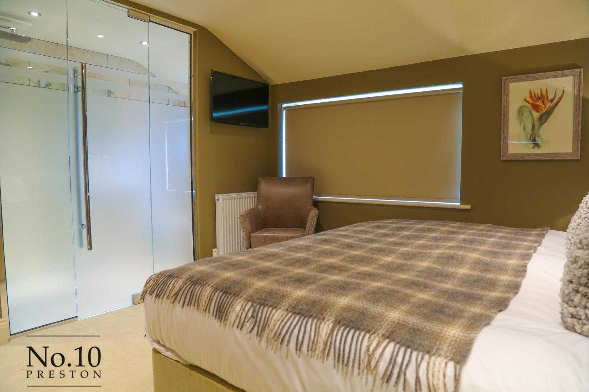 No.10 Preston Hotel Престън Екстериор снимка