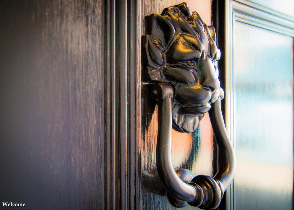 No.10 Preston Hotel Престън Екстериор снимка