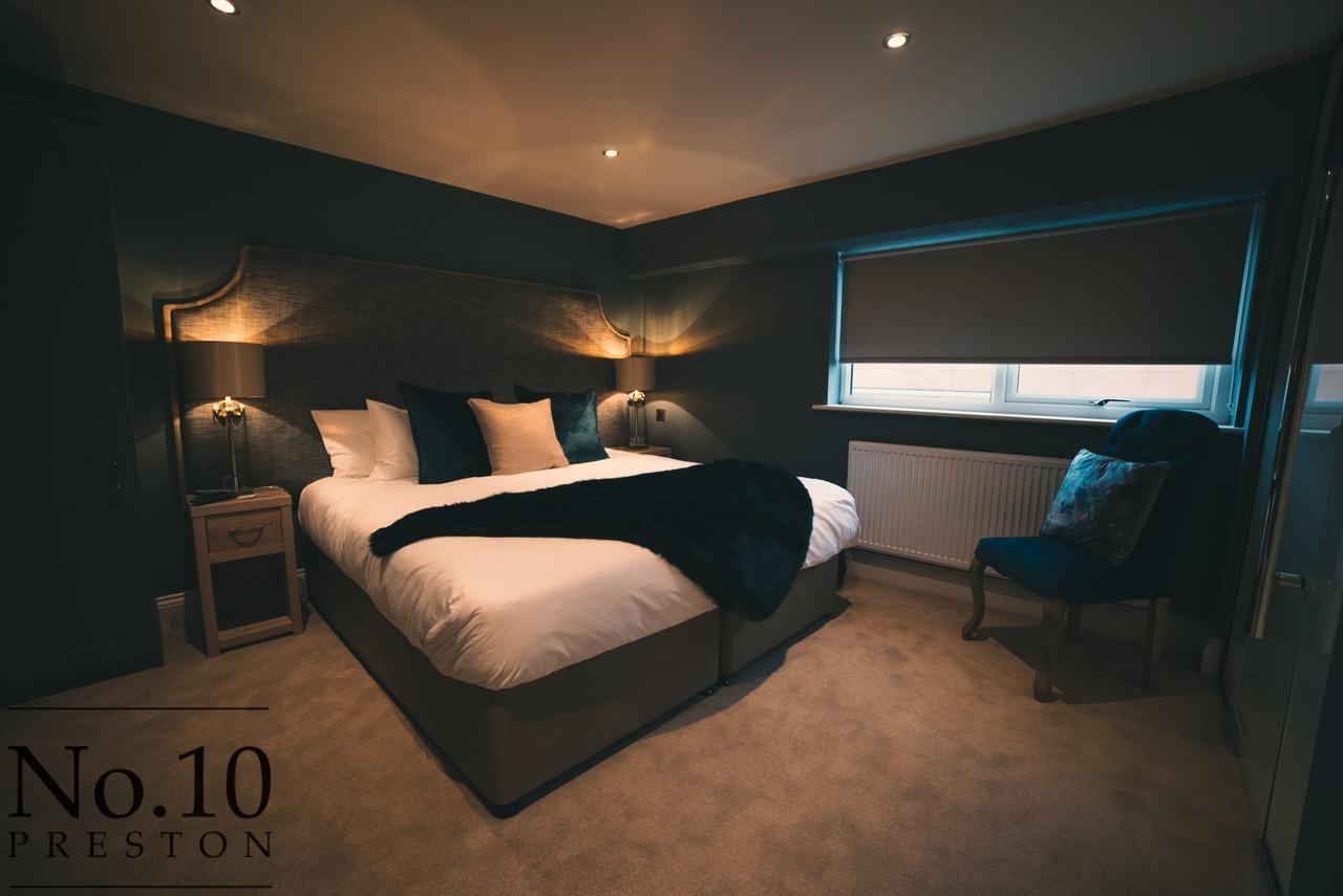 No.10 Preston Hotel Престън Екстериор снимка