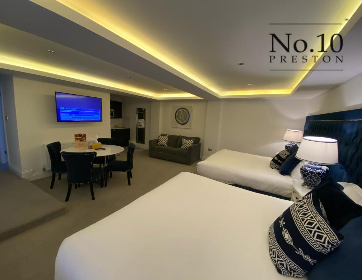 No.10 Preston Hotel Престън Екстериор снимка